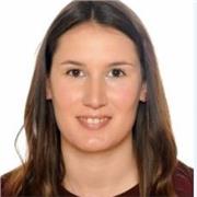 Graduada en Ingeniería Química imparte clases a alumnos desde primaria hasta universidad